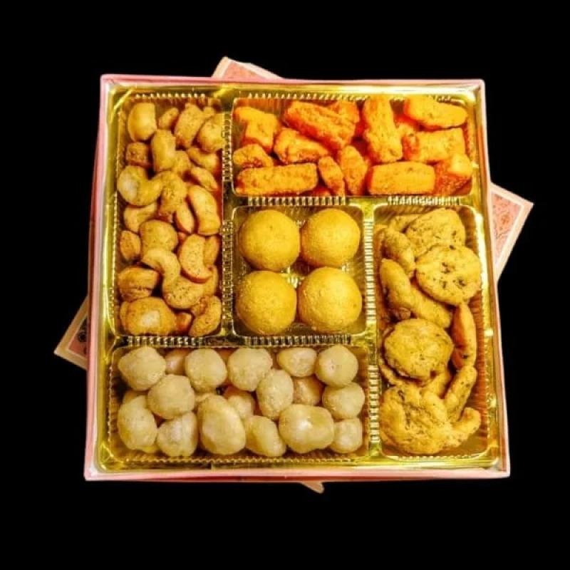 Banarasi Royal Festive Gift Collection